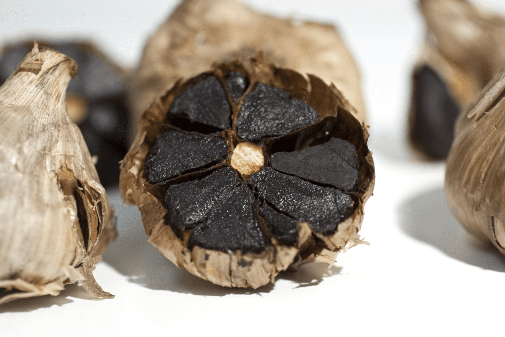 Ajo negro: los beneficios de consumir este alimento - Buena Vida Tips