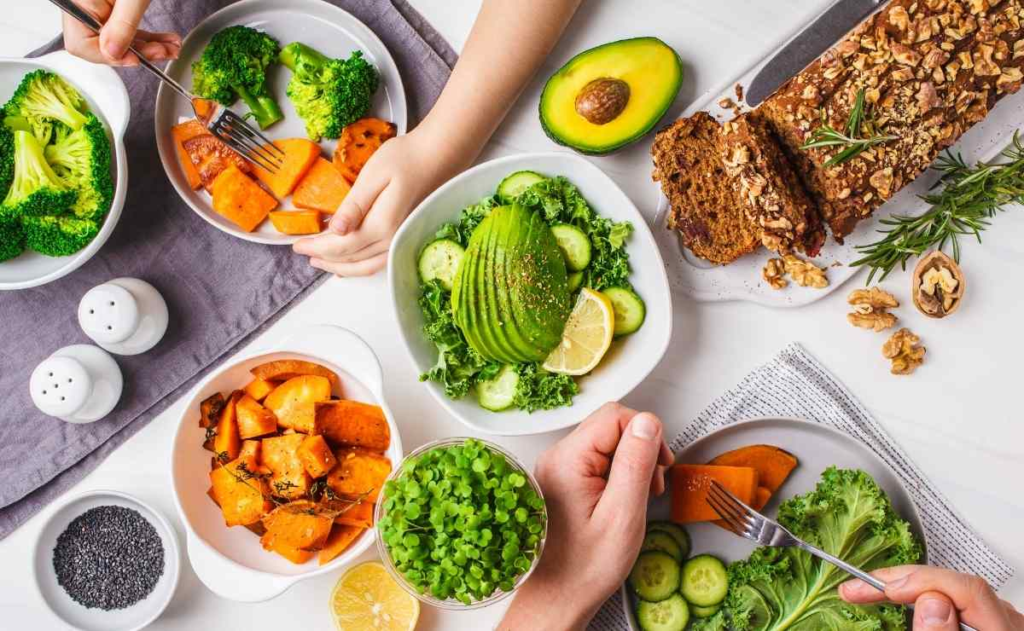 Los 5 alimentos que no pueden faltar para tener una vida saludable - Buena Vida Tips