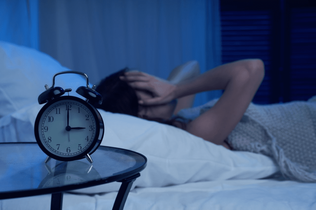 La forma más fácil de poder relajar la mente antes de irse a dormir - Buena Vida Tips